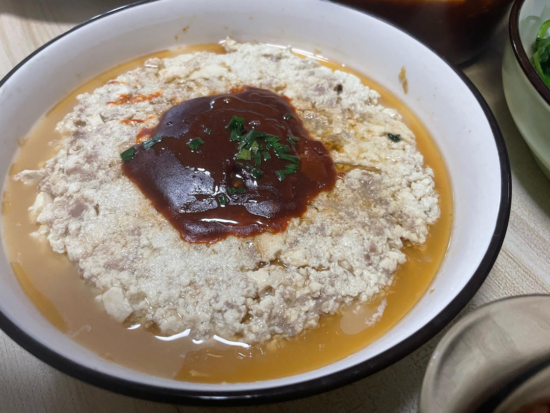 【剁椒毛豆蒸臭豆腐】肉饼界的泥石流，敢吃就能做朋友！