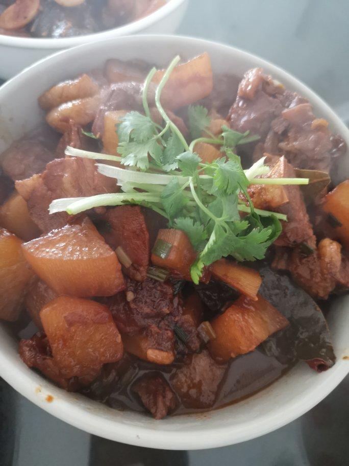 【萝卜炖牛腩】如何做好萝卜焖牛腩？大厨亲授！