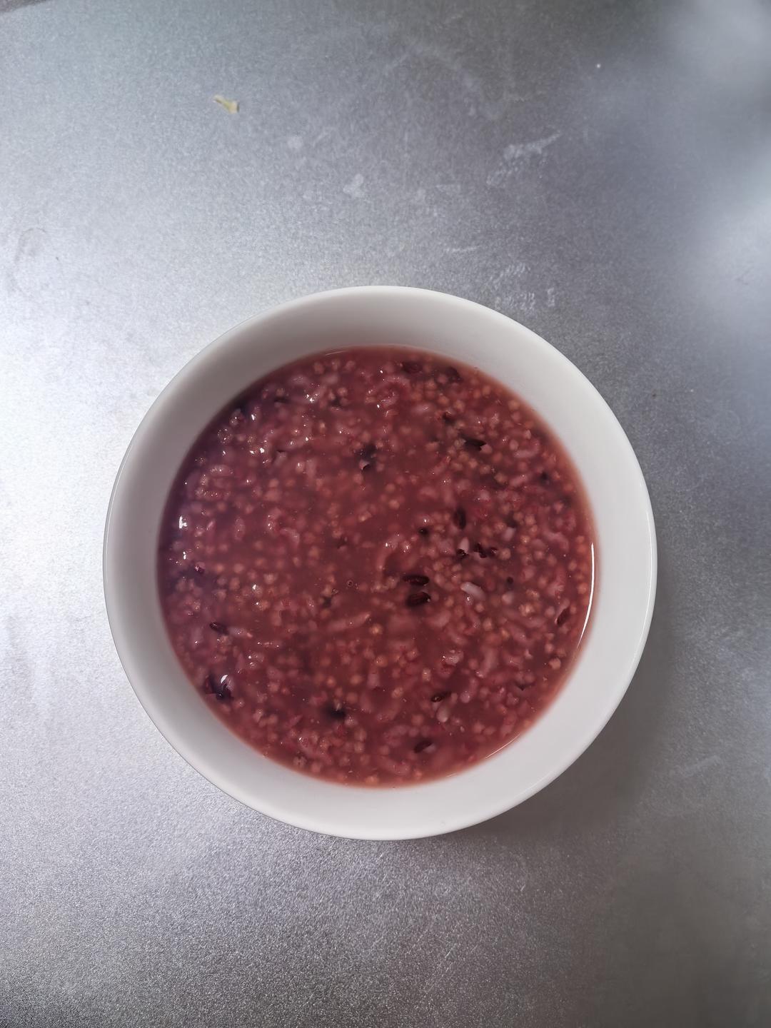 杂粮粥（黑米加小米）