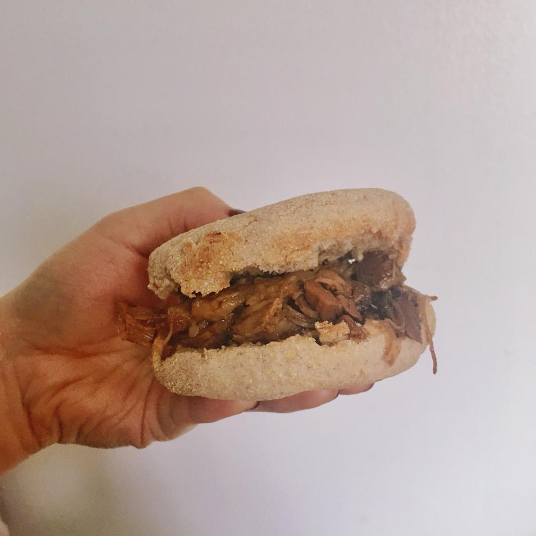 腊汁肉夹馍