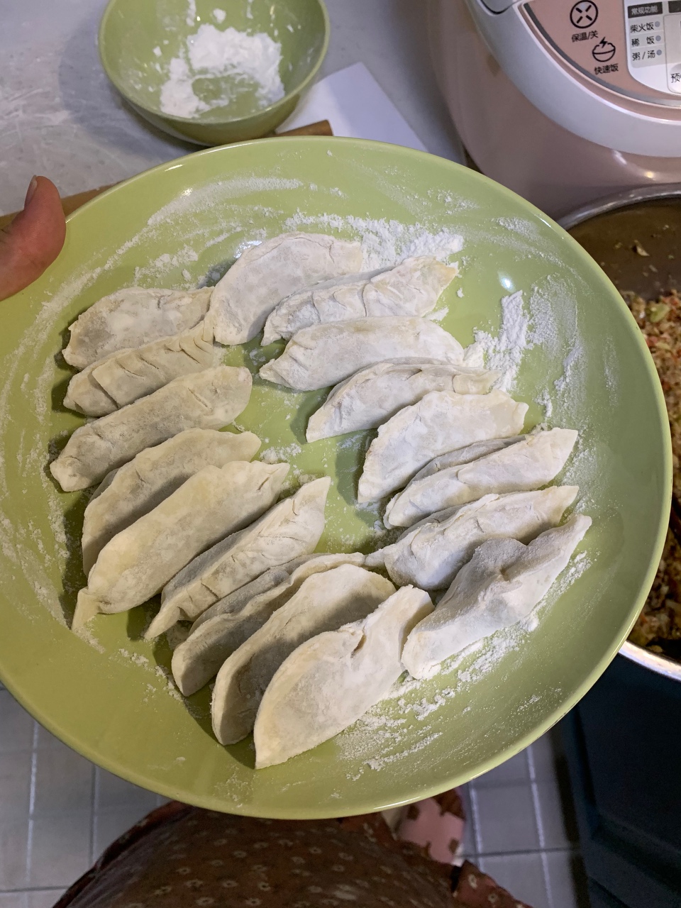 饺子🥟（蘑菇包菜鲜肉馅）