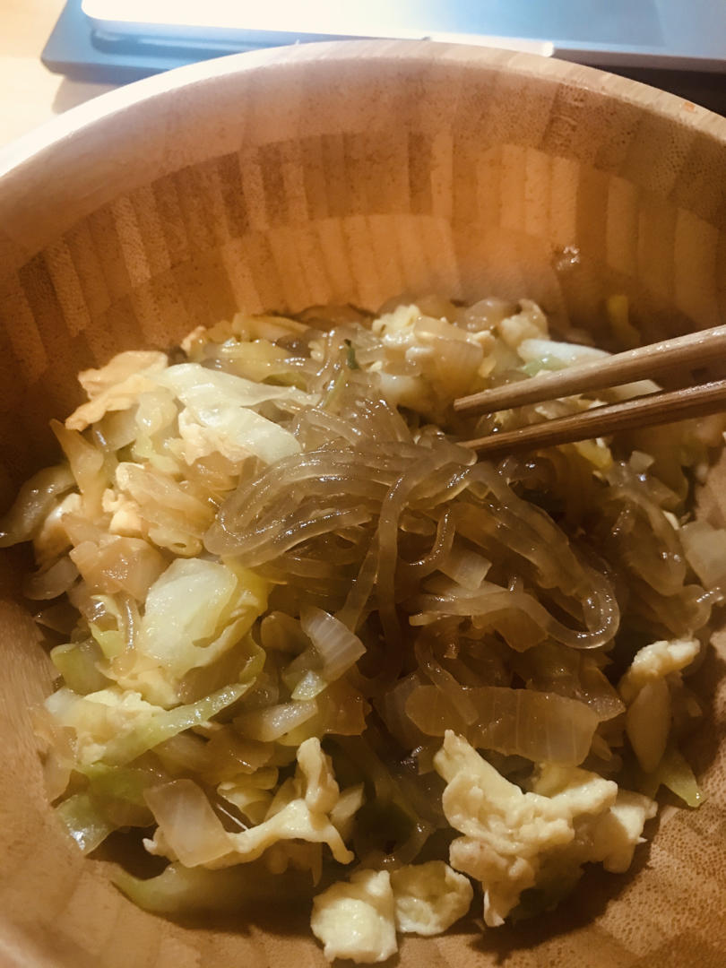 家常小炒：包菜炒粉丝