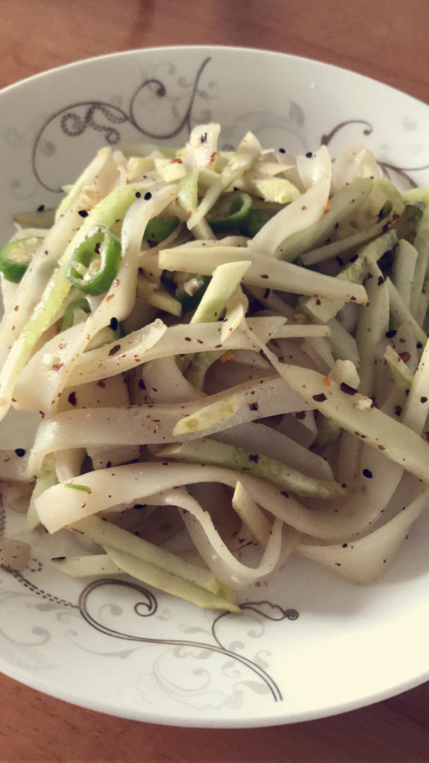 自制凉皮（不用洗面，简单快手，零失败）