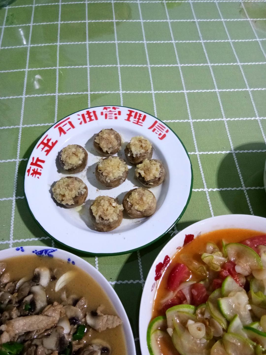 一口一个香嫩多汁小圆菇