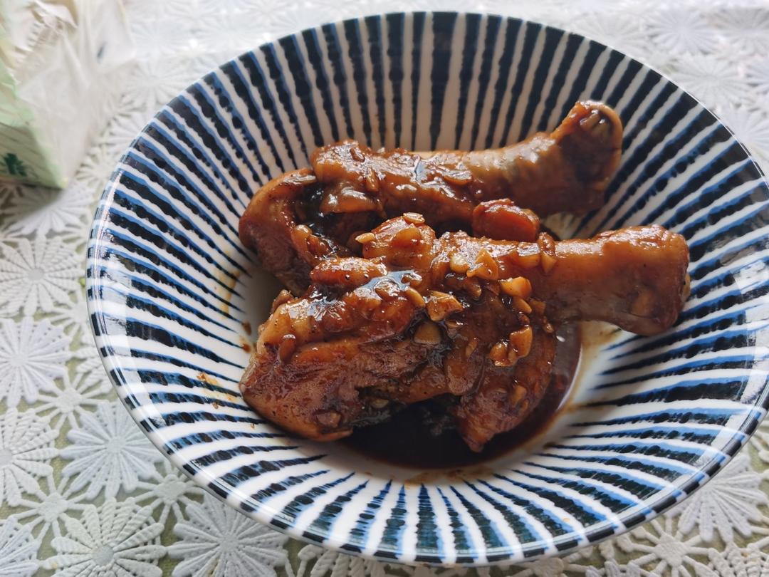 🔥好吃到飙泪的秘汁多汁蒜香鸡腿，鲜嫩到流口水。
