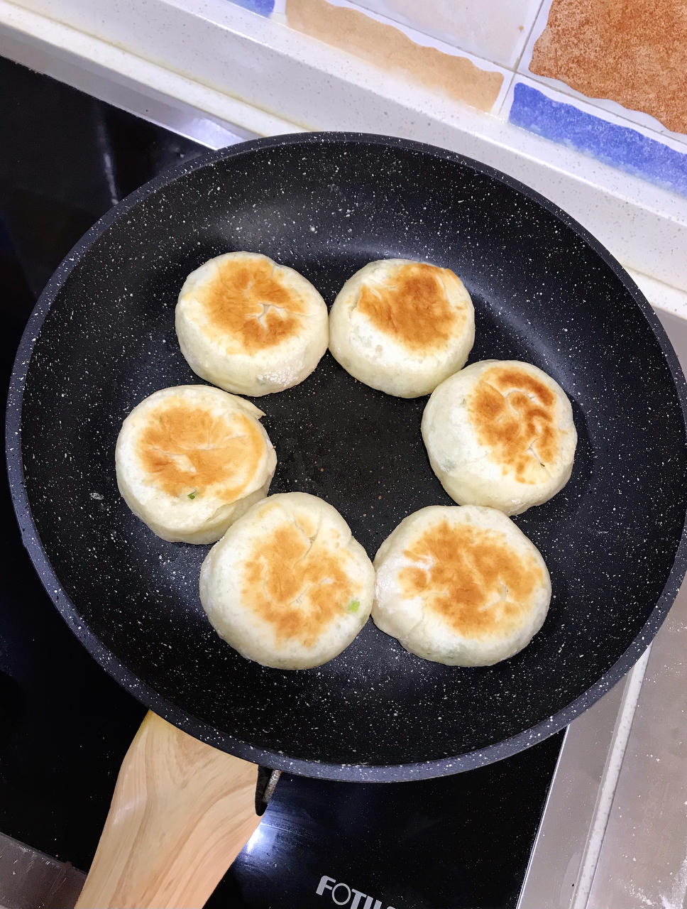 懒人版葱香发面饼 要多软有多软 零失败的方子 附细节视频详解
