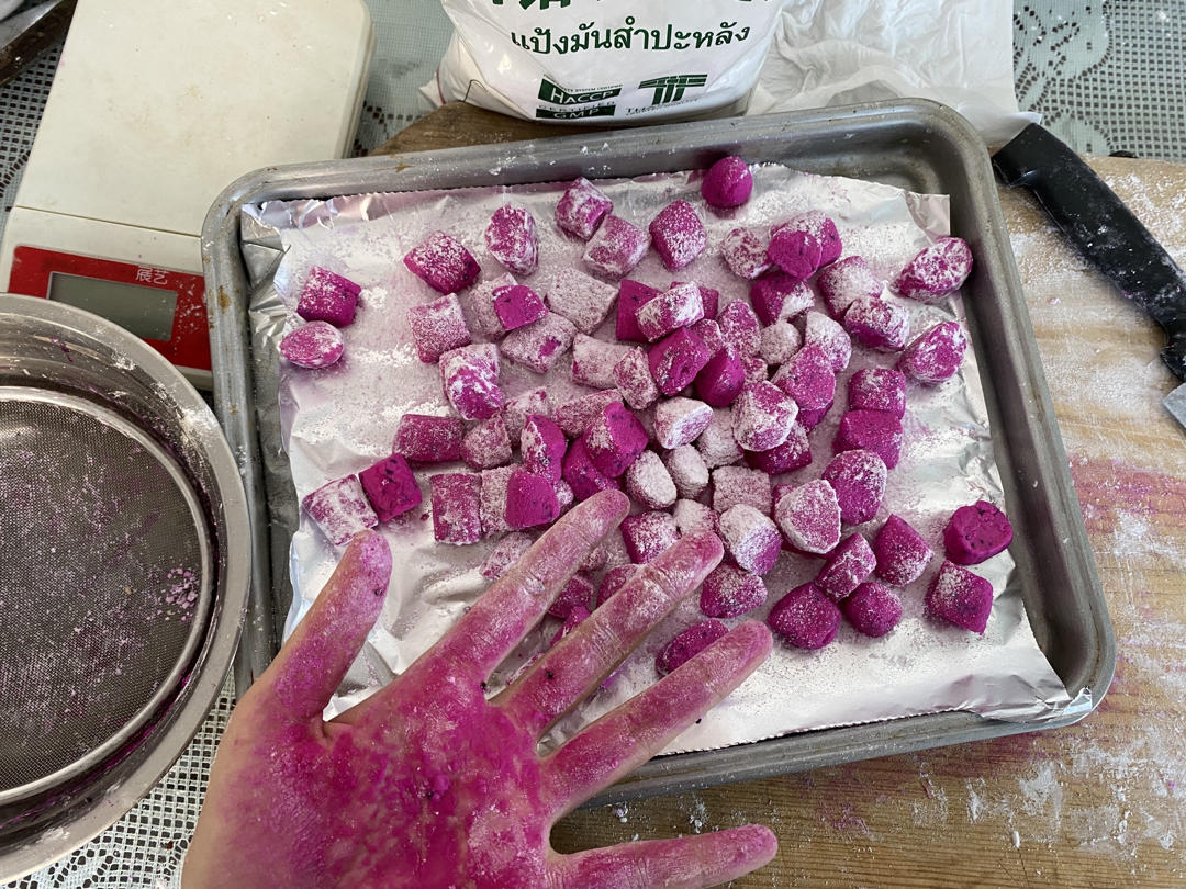 芋圆？珍珠？不！是超Q弹的火龙果阿达籽