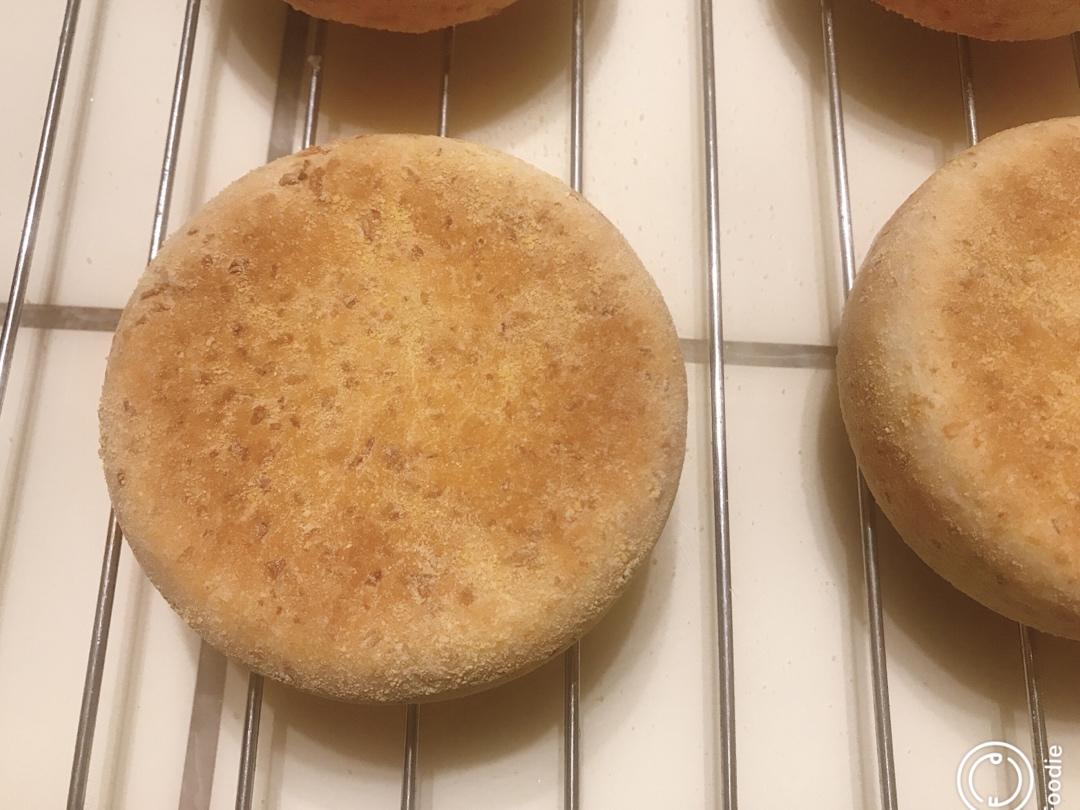 猪柳蛋麦满分 —英式玛芬胚English muffin