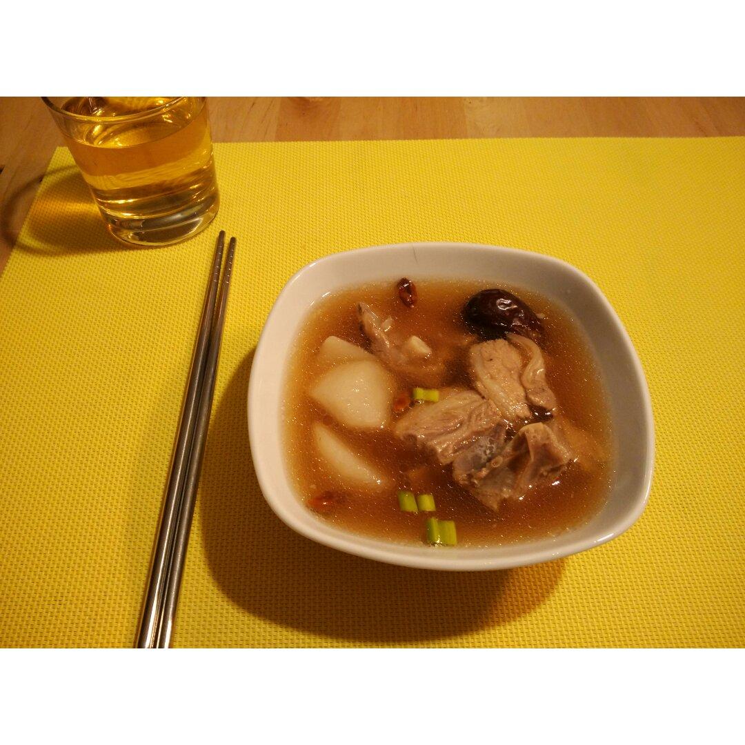 羊肉萝卜汤