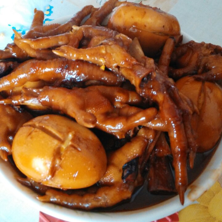 卤鸡脚