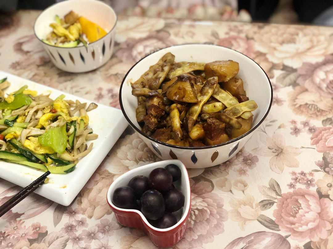 家常土豆炖豆角