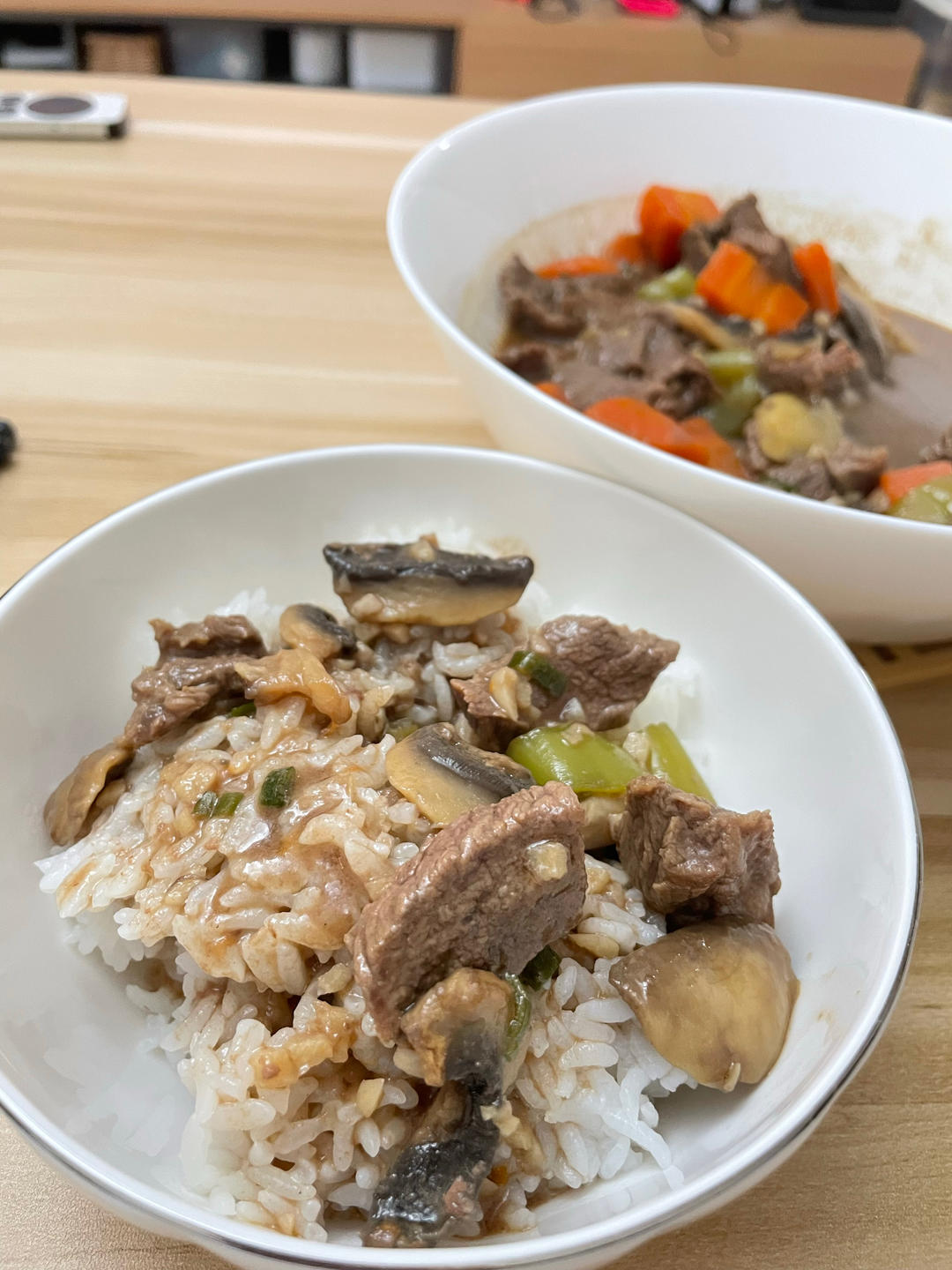 嫩牛肉炒口蘑