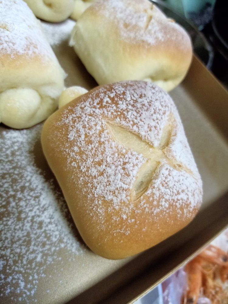 牛奶面包卷