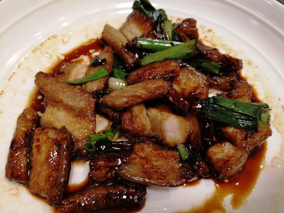 五花肉炒大蒜