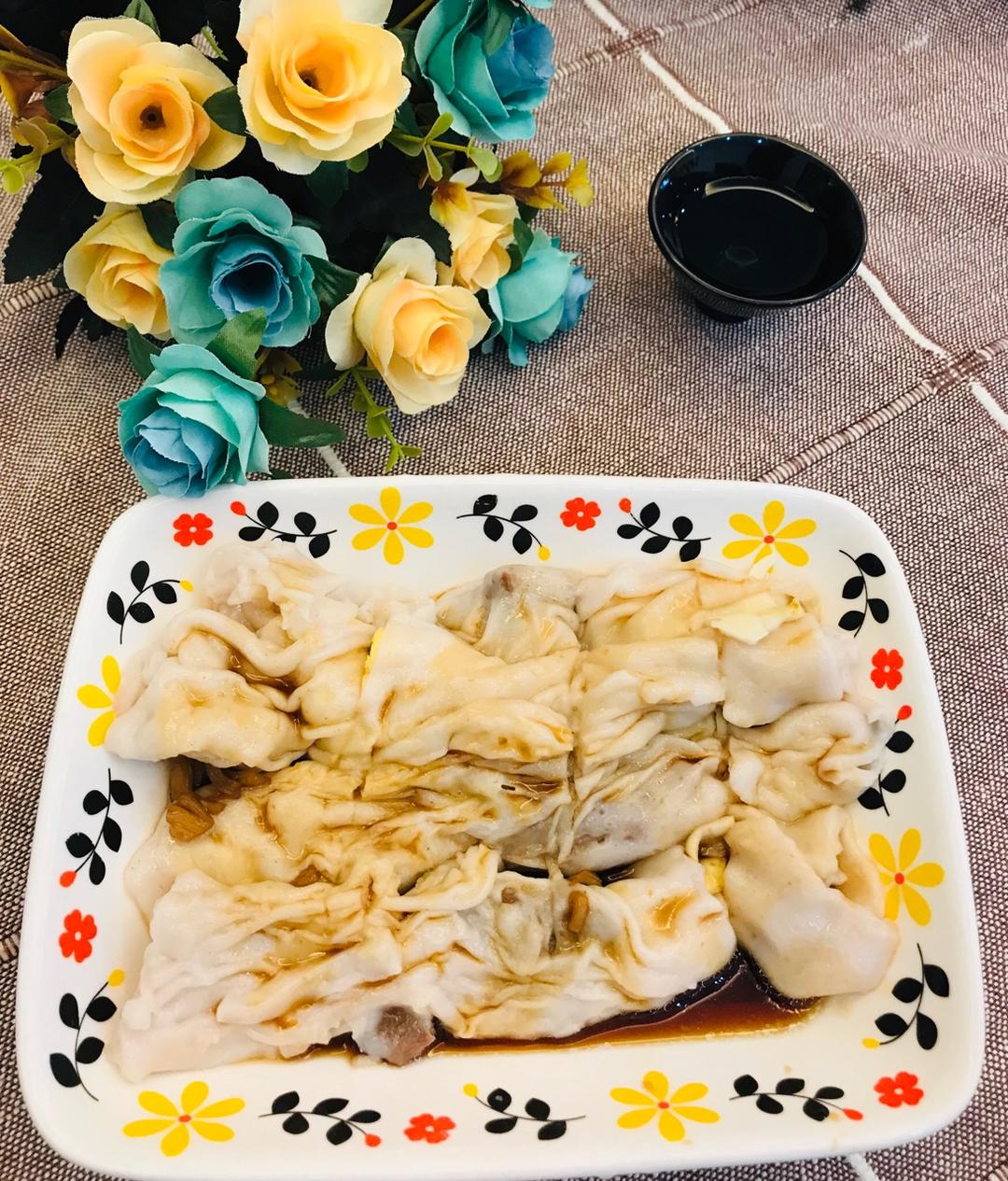 肠粉技术，从  酱汁  到  粉皮  到  蒸制  (网红肠粉一条龙最详细的做法，用此方子开店不是问题)。