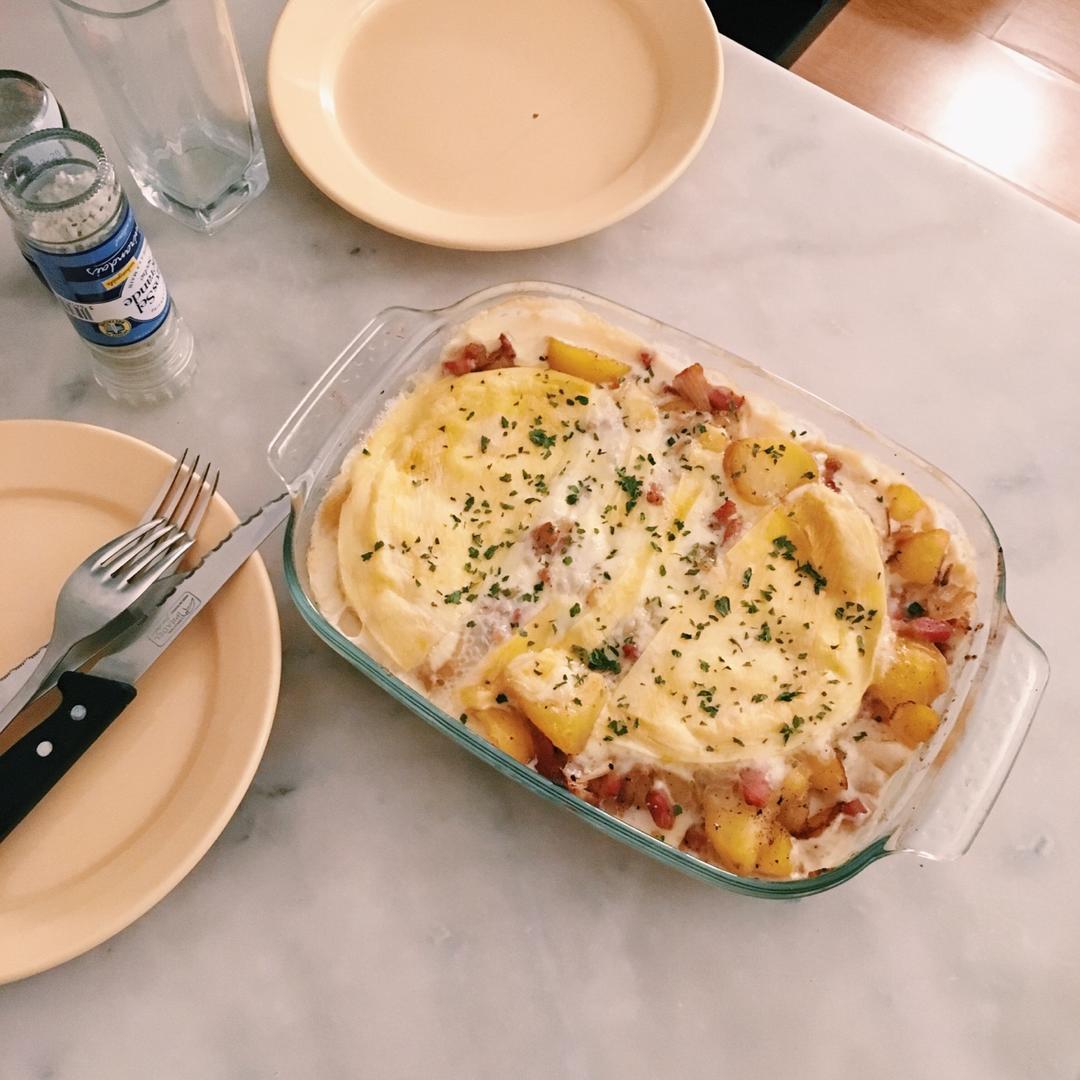 Tartiflette 奶酪熏培根焗土豆