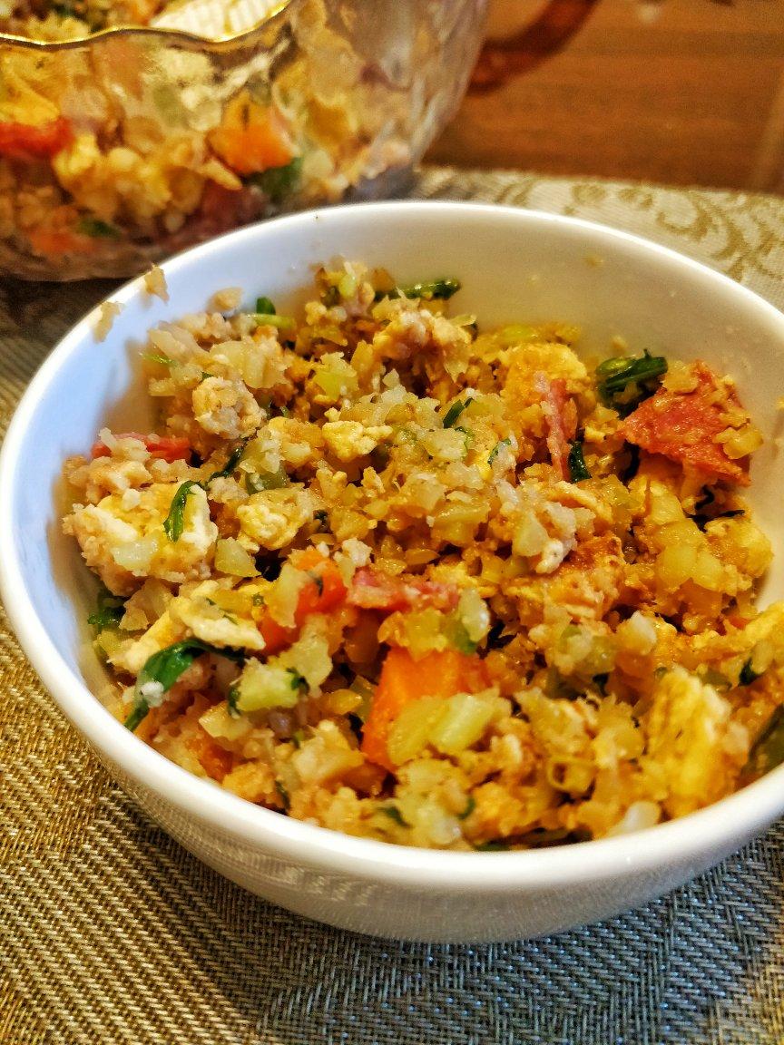 比真米好吃的生酮低碳低卡花椰菜饭