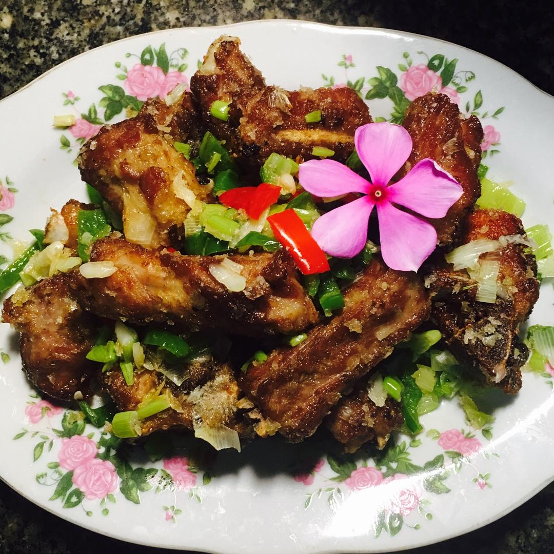 蒜香排骨 Garlic Pork Ribs