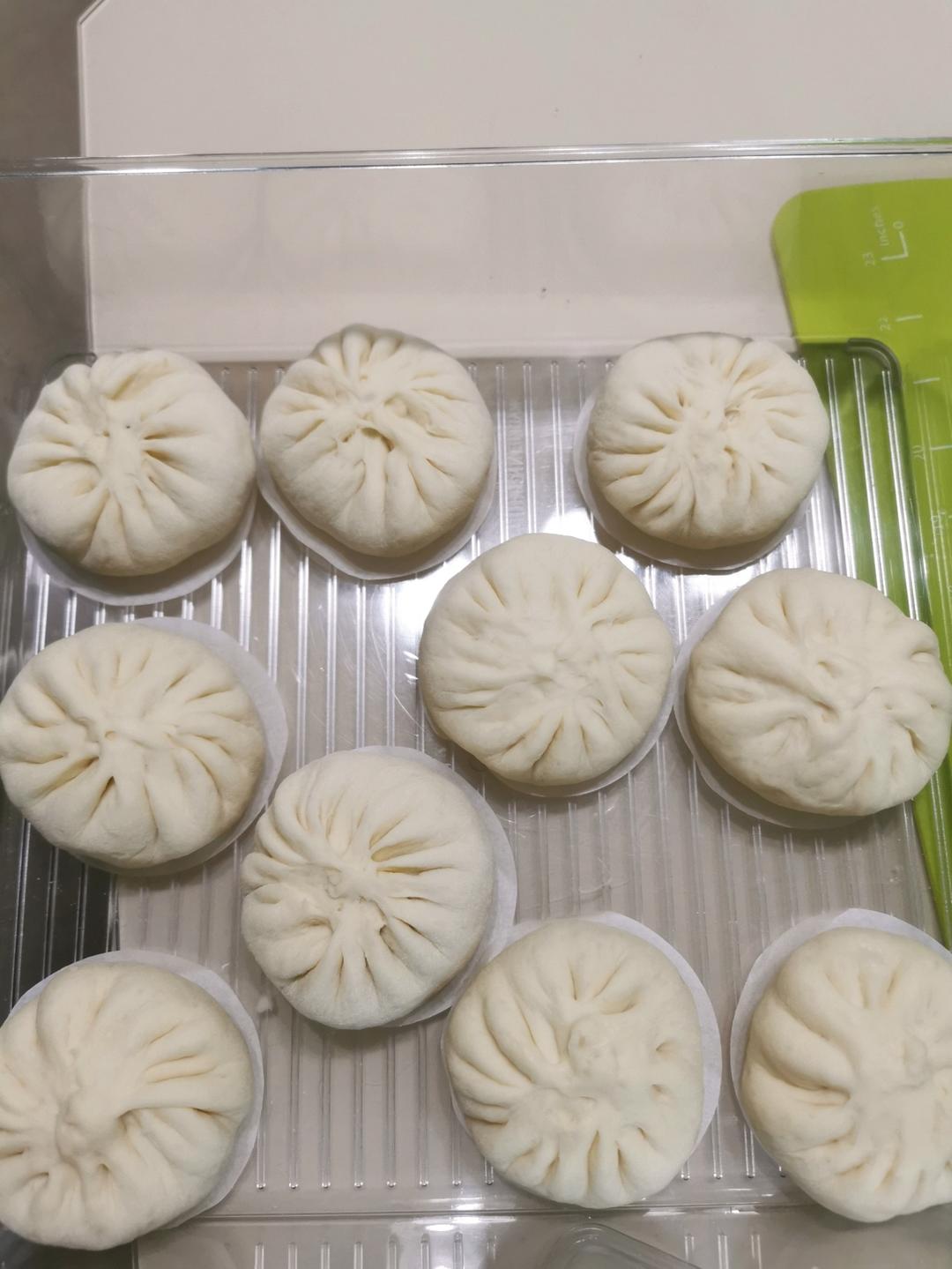 一出笼就抢光的青萝卜丝肉包