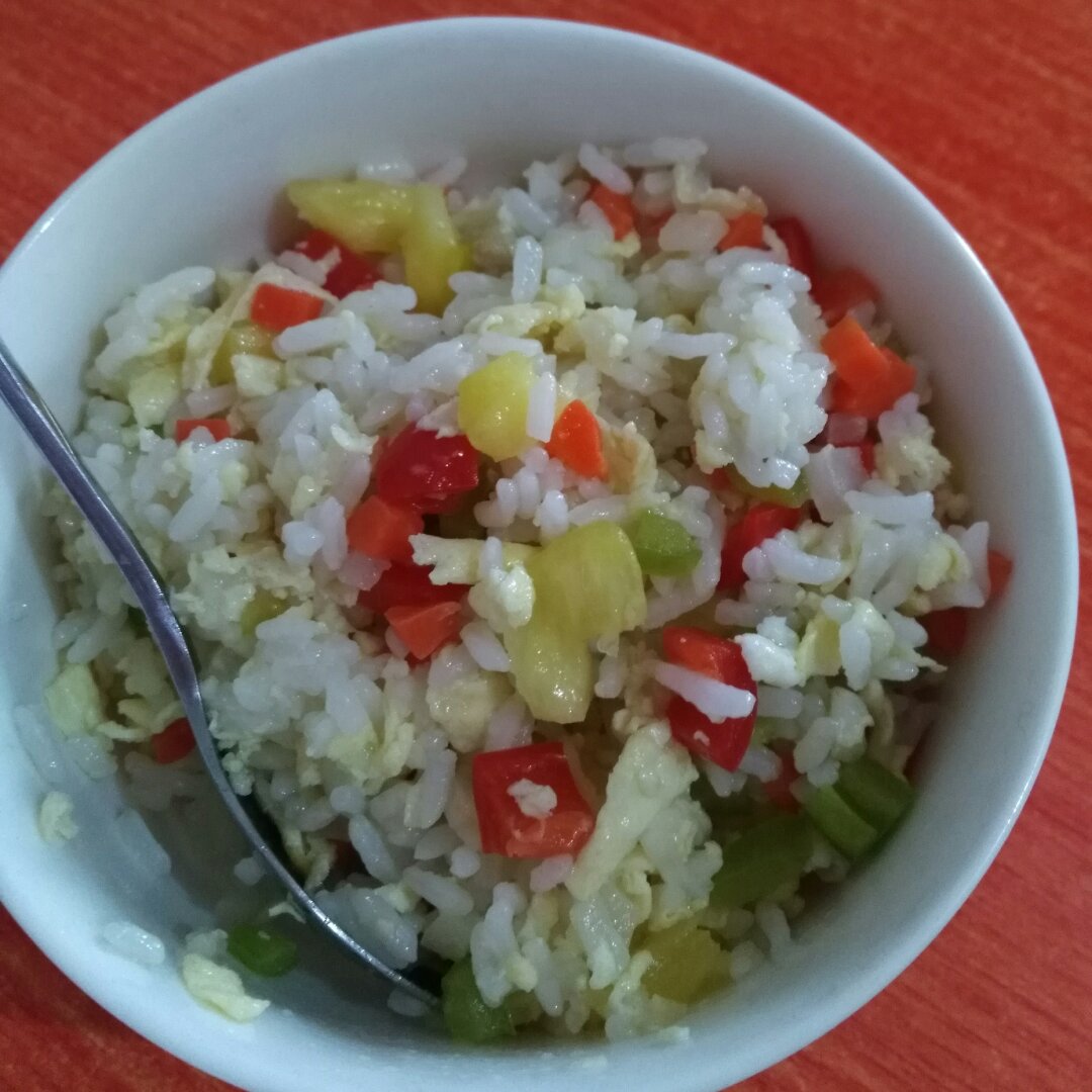 黄金菠萝炒饭