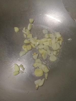 蒜爆菜花的做法 步骤1