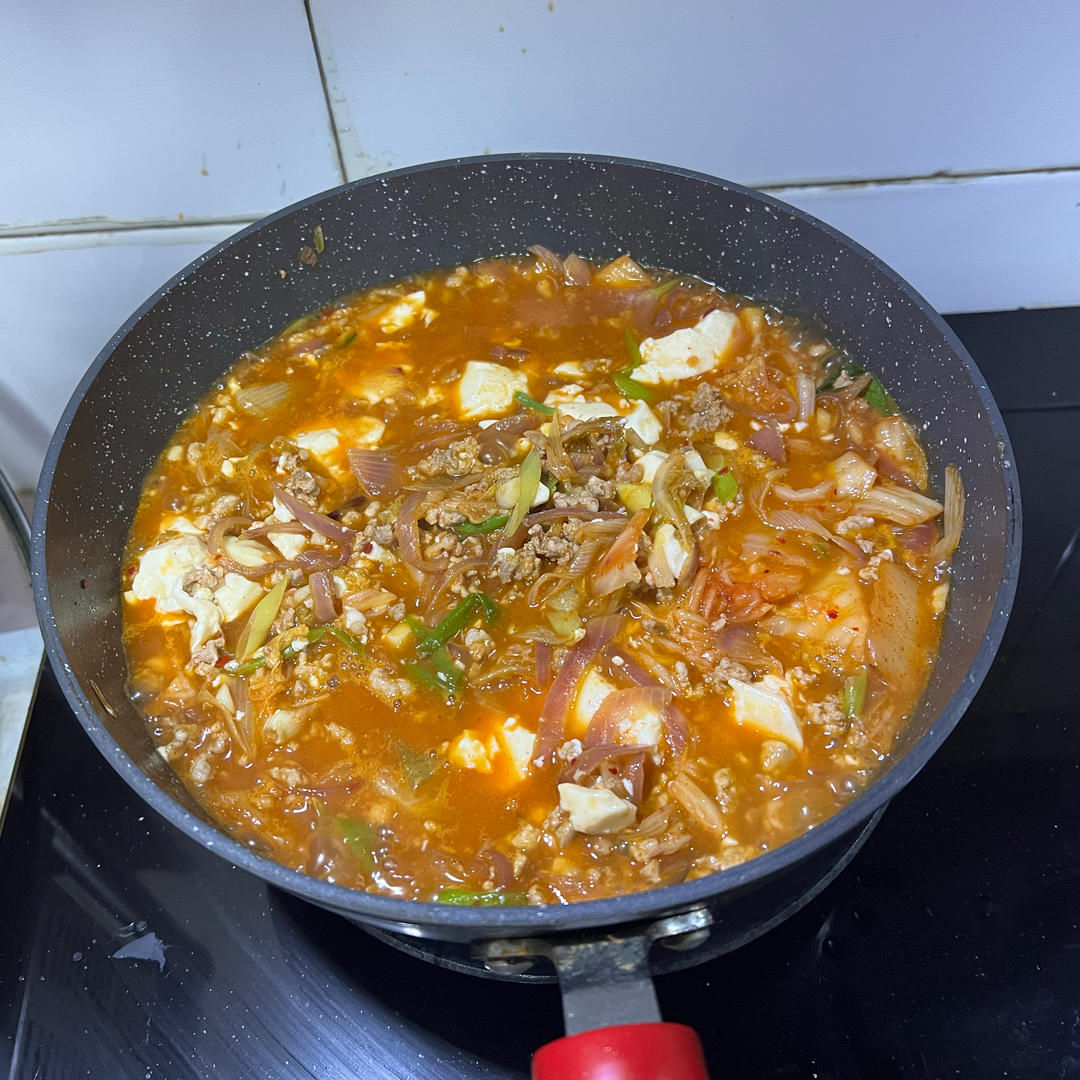 韩国大妈亲授— 韩式泡菜豆腐汤