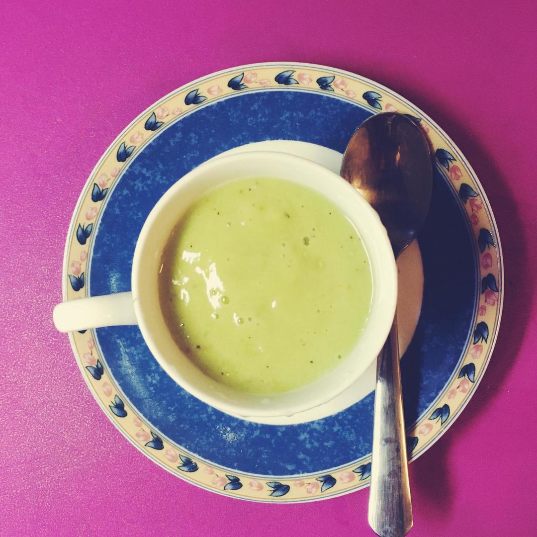 牛油果猕猴桃养乐多汁的做法