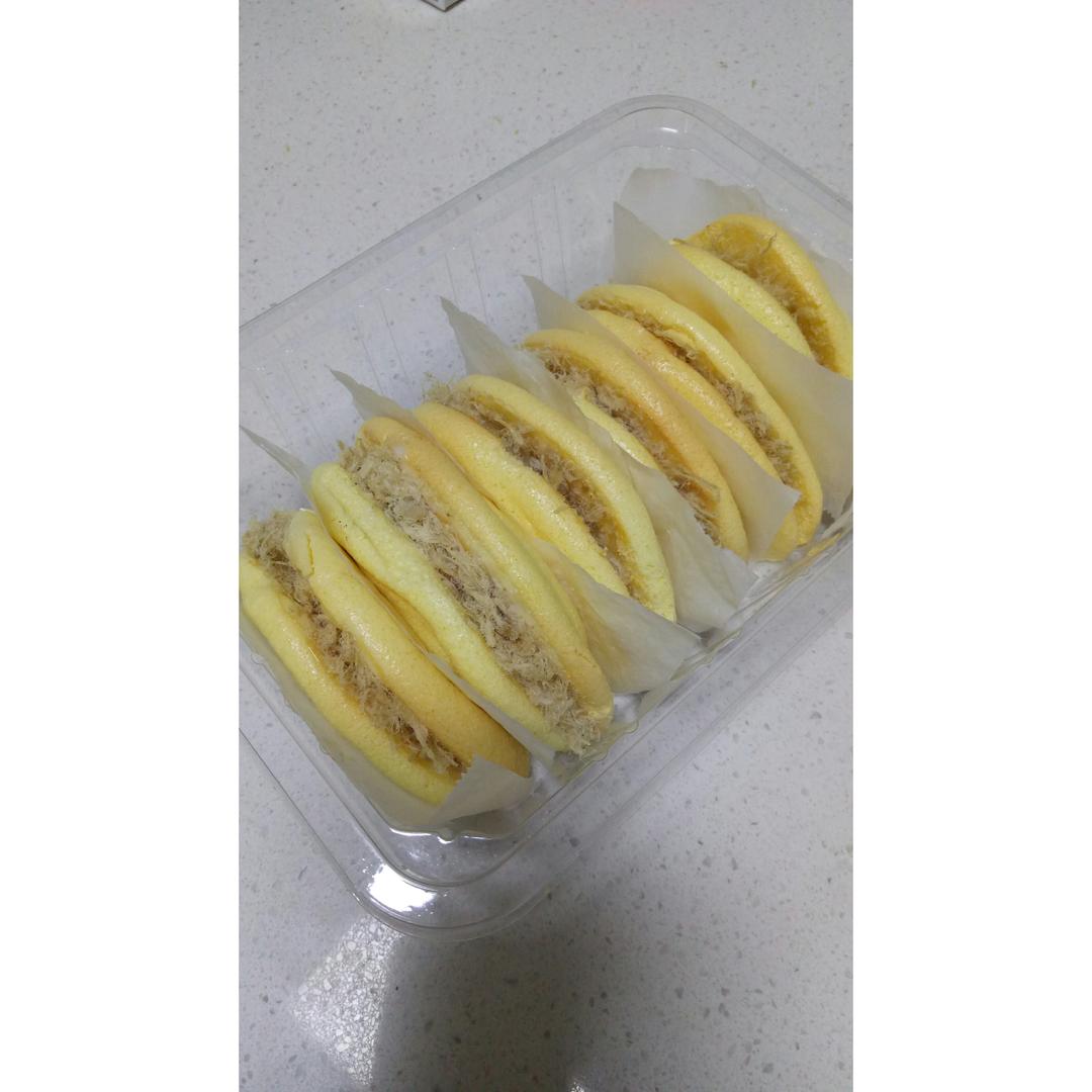 金丝肉松元宝蛋糕