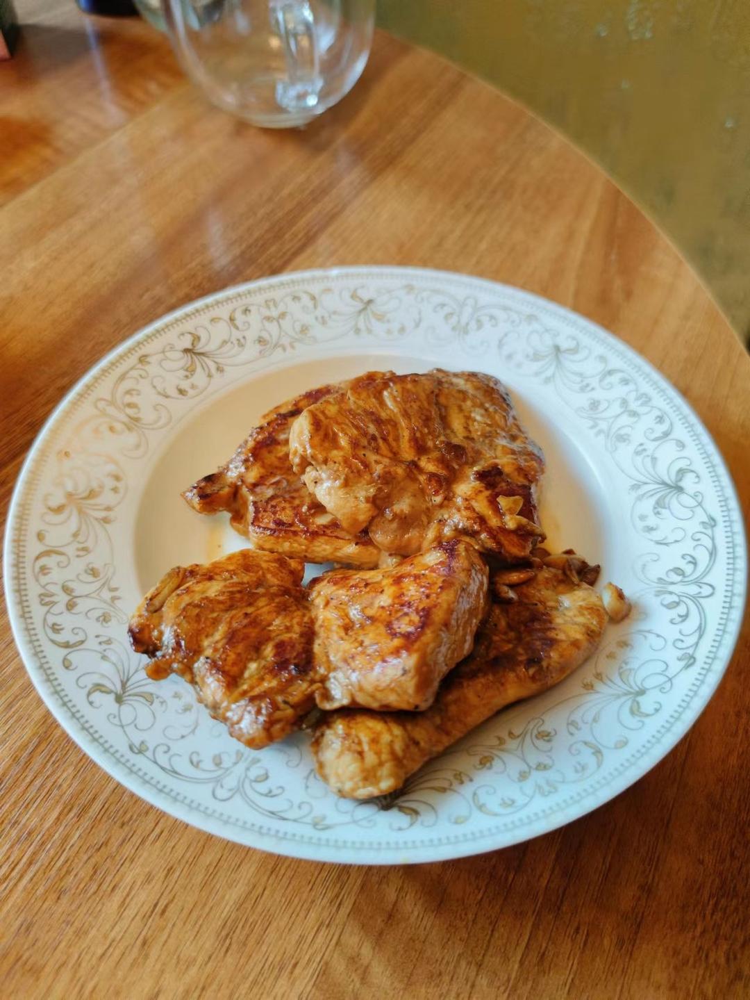 【嫩煎鸡胸肉】