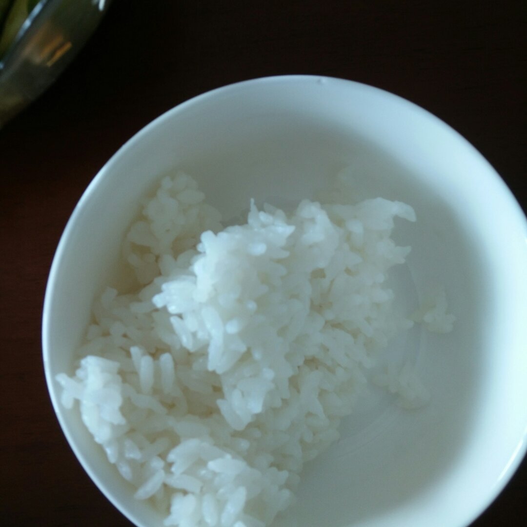 一碗安静的白米饭