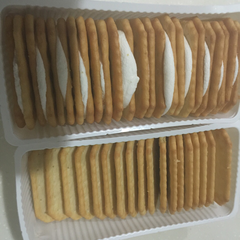牛轧糖夹心苏打饼干