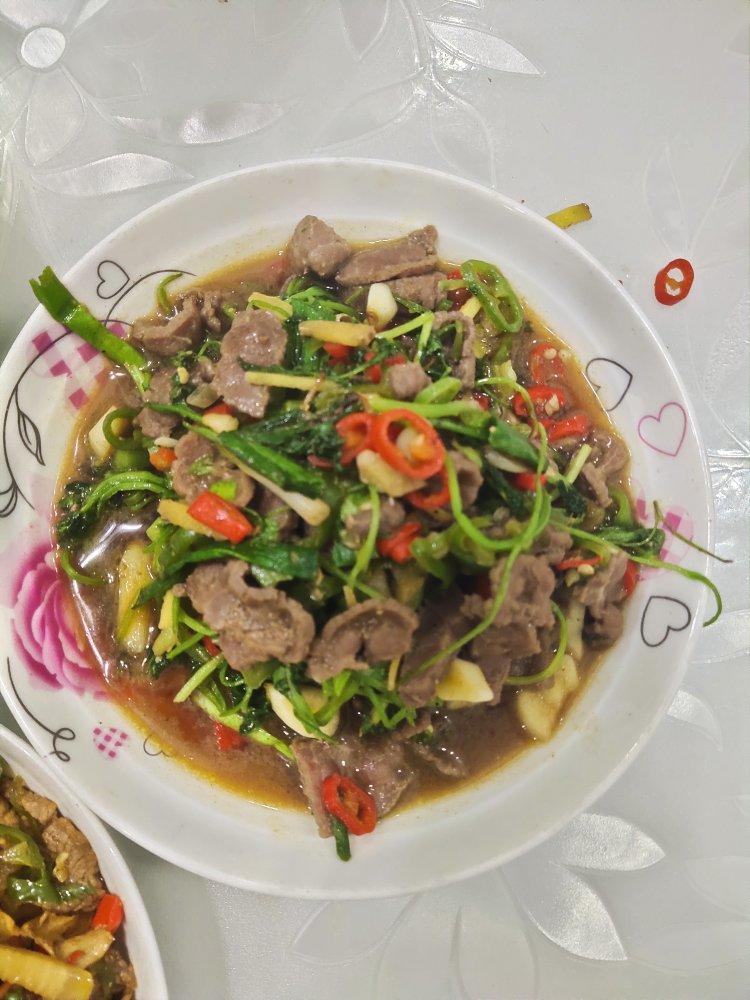 香菜牛肉