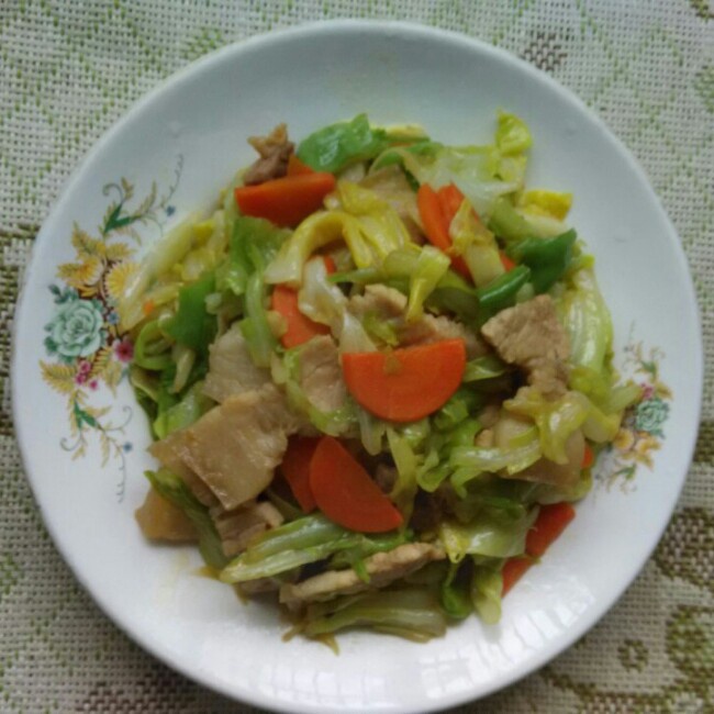 阿婆手撕包菜