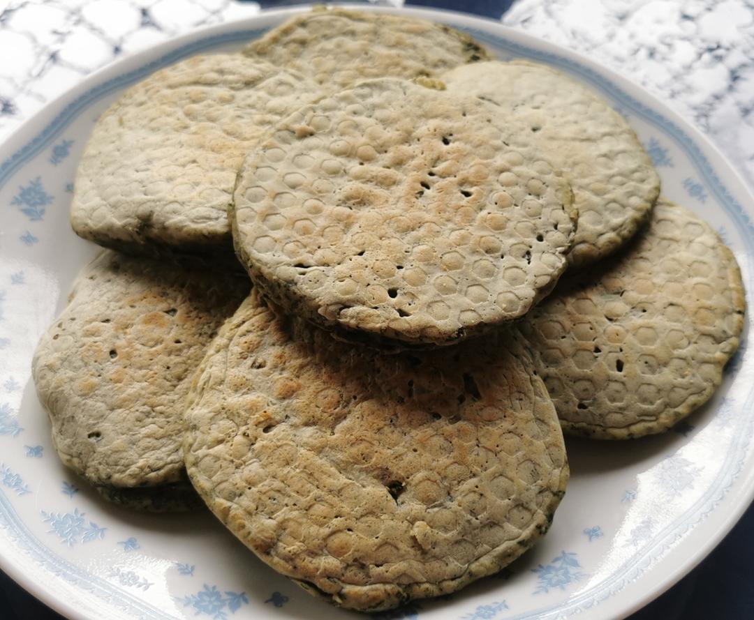 简单快手的艾香松饼（附艾香馍馍做法）