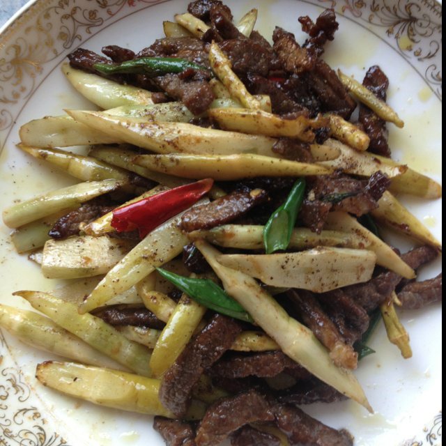 笋子烧牛肉