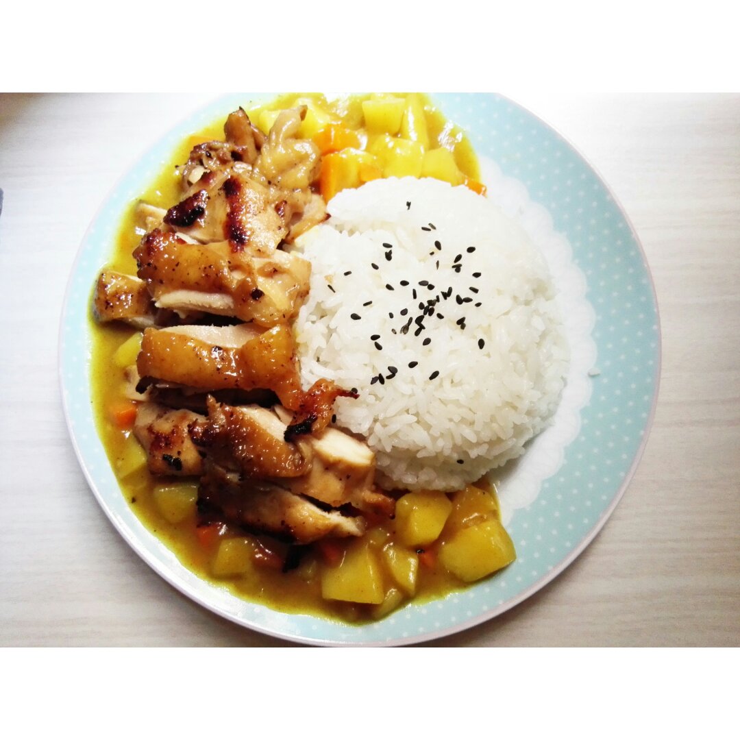 炸鸡排咖喱饭