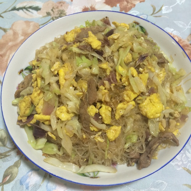 包菜粉丝炒鸡蛋