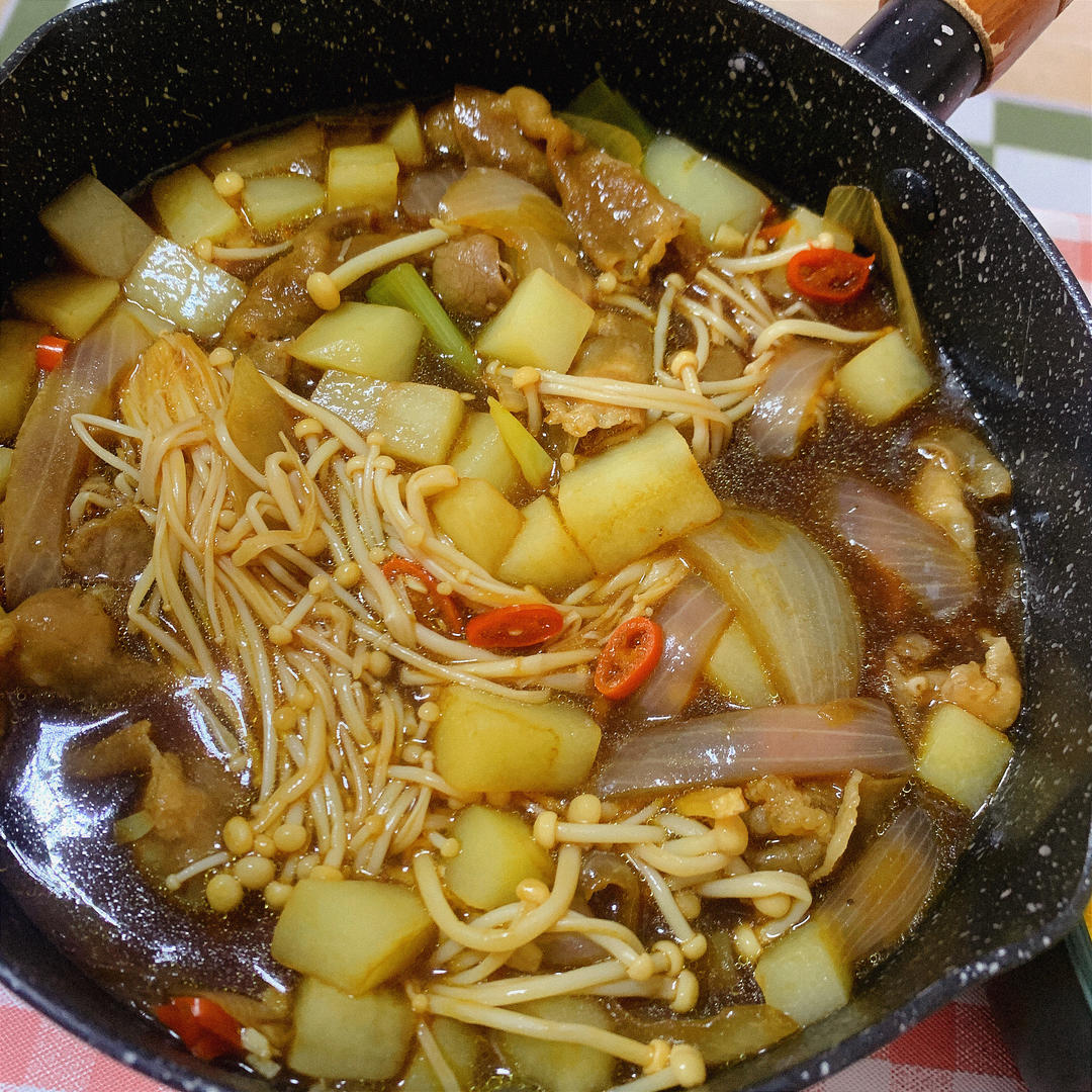 ㊙️好吃到爆！连汤汁都很下饭的土豆肥牛煲
