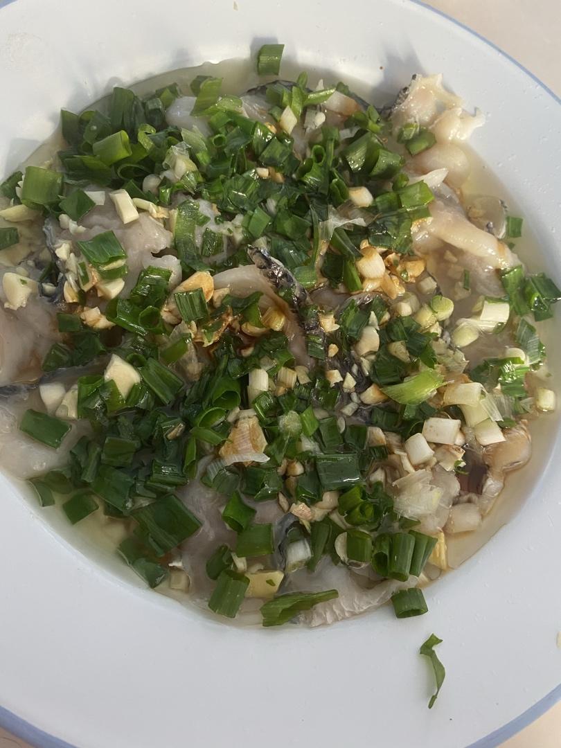 葱油黑鱼片