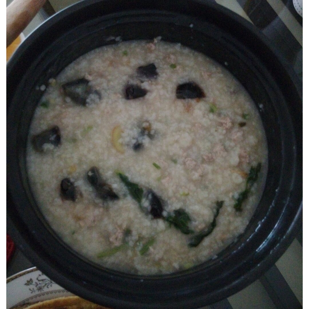 十五分钟快手之香滑皮蛋瘦肉粥(附五分钟电饭煲电压力锅更快捷方法)