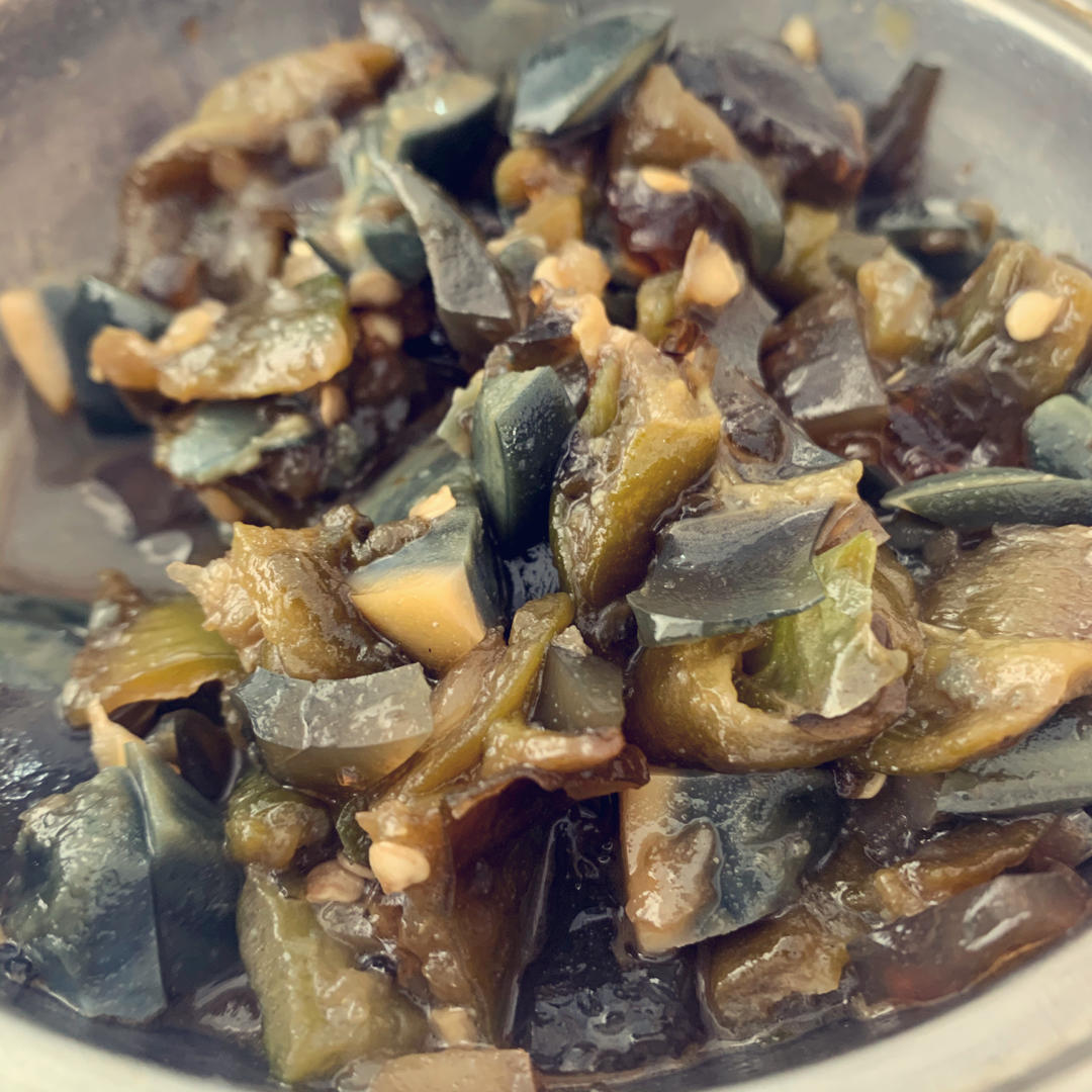擂辣椒皮蛋茄子