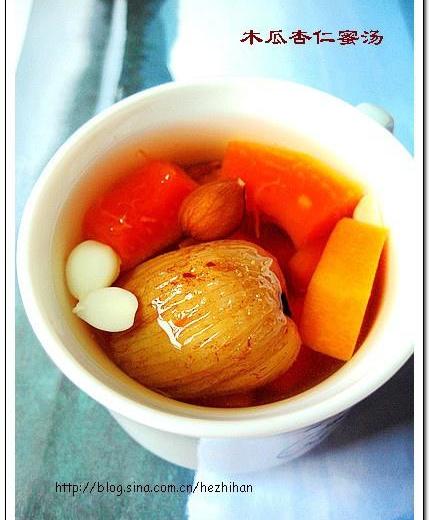 木瓜杏仁蜜汤的做法
