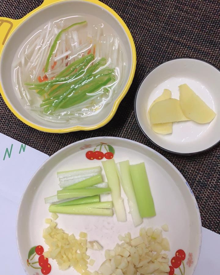 新手零失败的清蒸鲈鱼