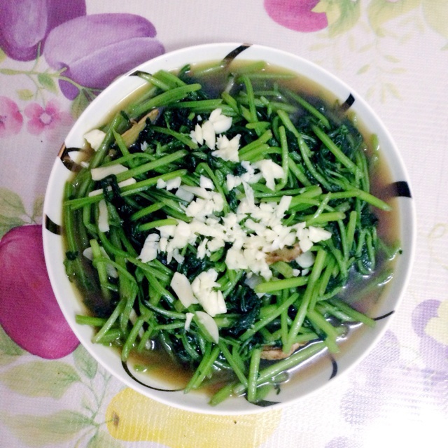 清炒茼蒿