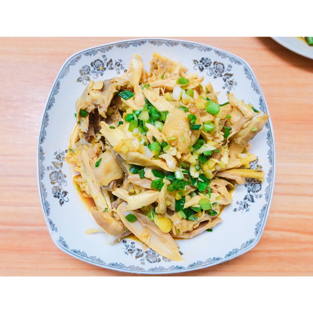 家常香嫩手撕鸡