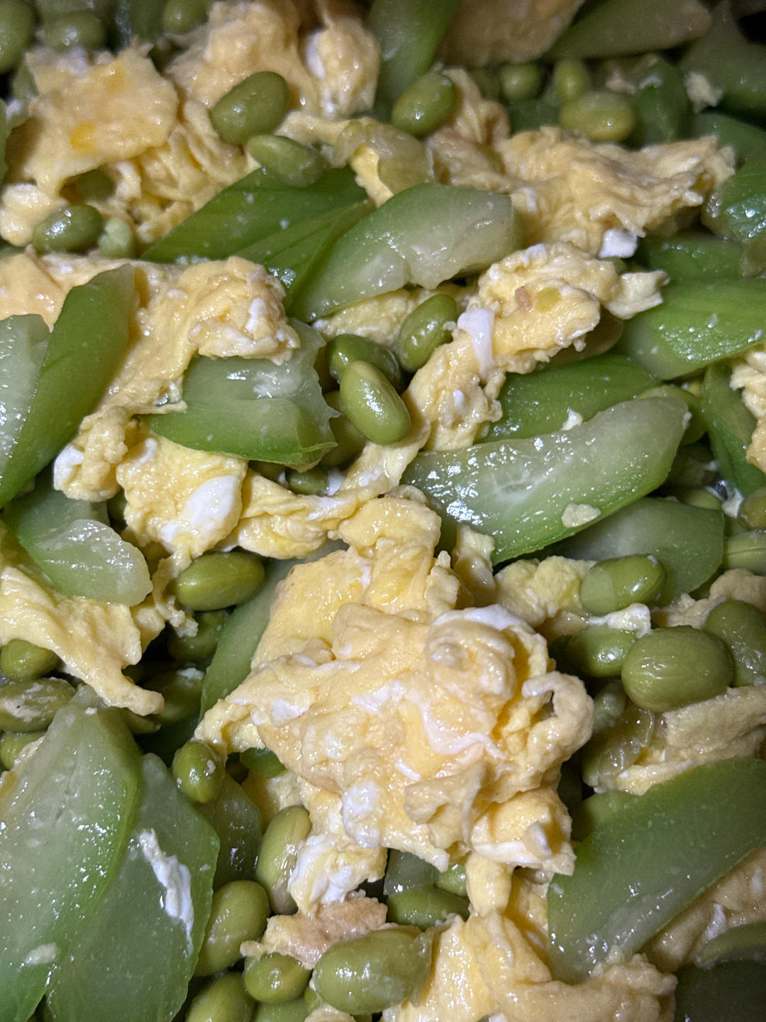 丝瓜毛豆炒鸡蛋--属于夏天的清爽美味