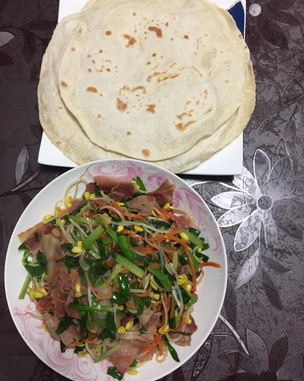 春饼的做法（北方习俗吃的摊春饼）