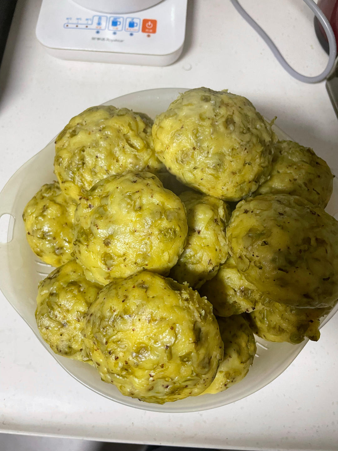 榆树钱窝窝头