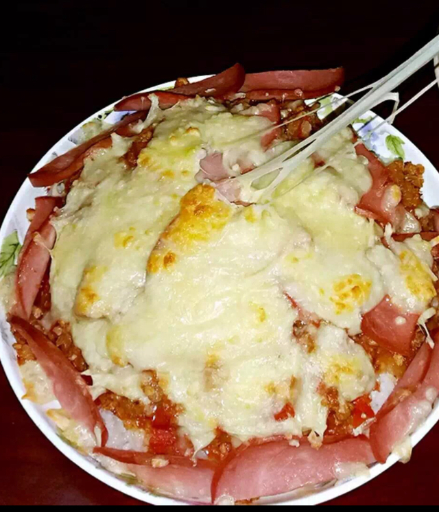 蕃茄肉酱奶酪焗饭