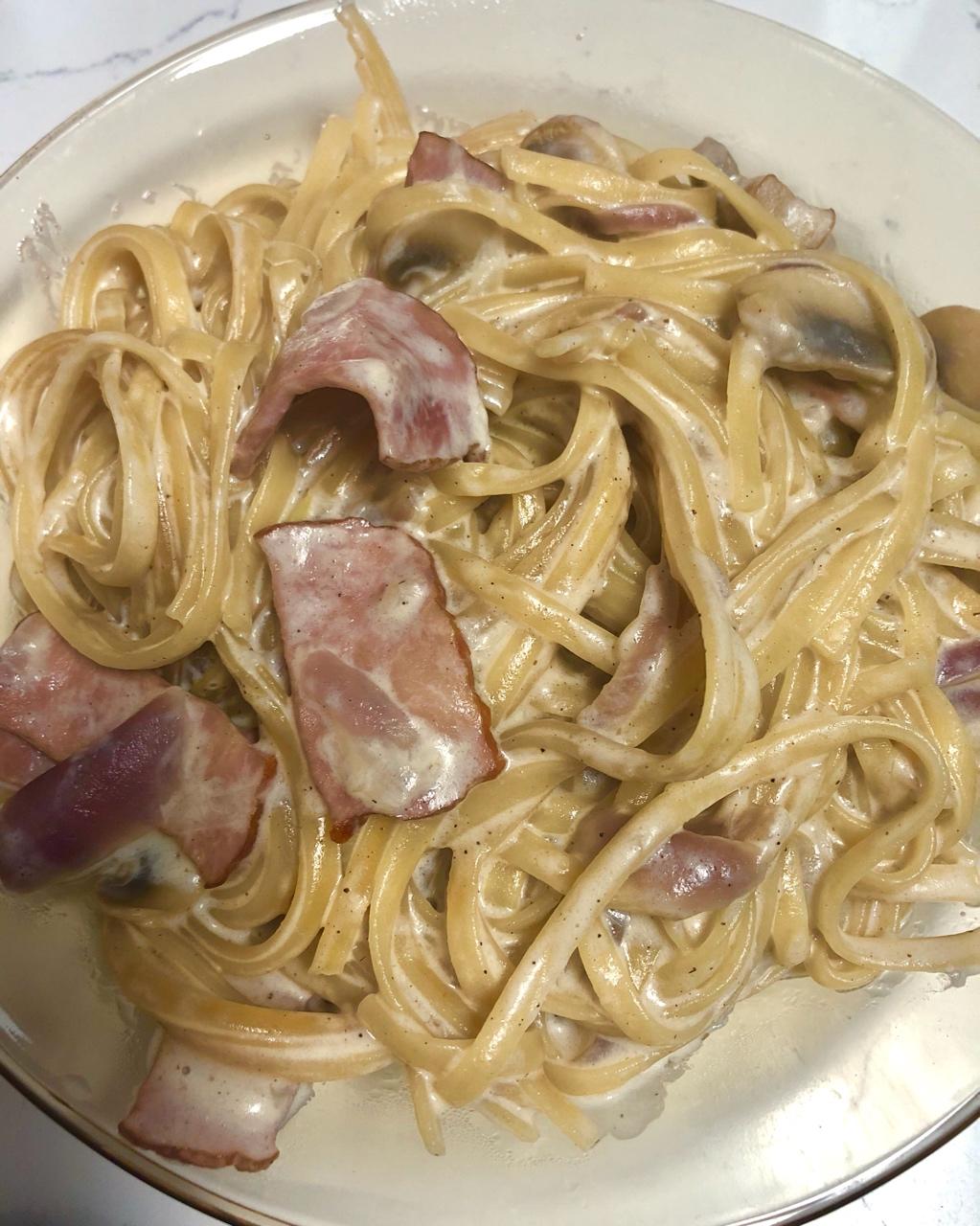 奶油蘑菇意面
